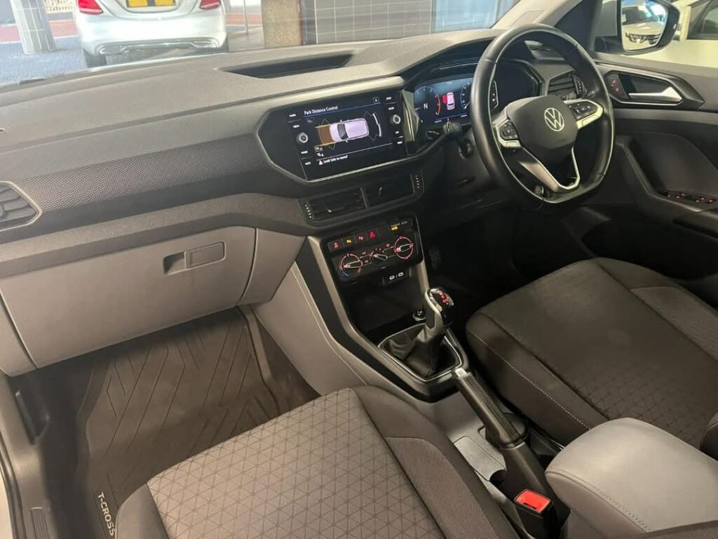  2021 VOLKSWAGEN T-CROSS 1.0TSI COMFORTLINE SUV R-LINE